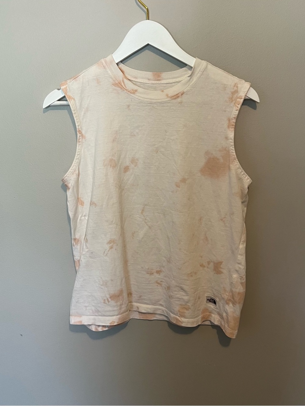 The North Face Women's Sleeveless Tie-Dye Muscle Tee - Peach & White